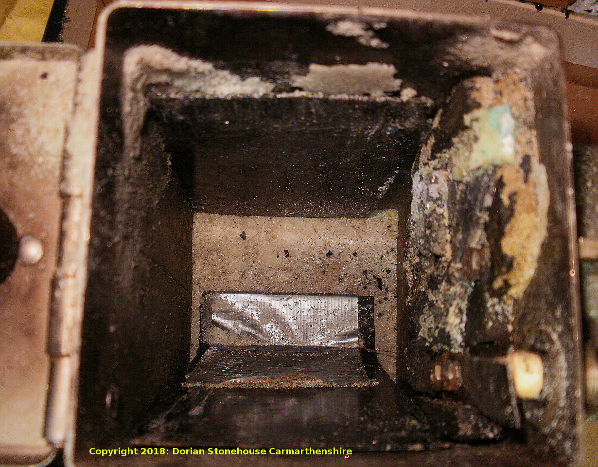 The picture shows the extend of corrosion inside the lamp case before restoration